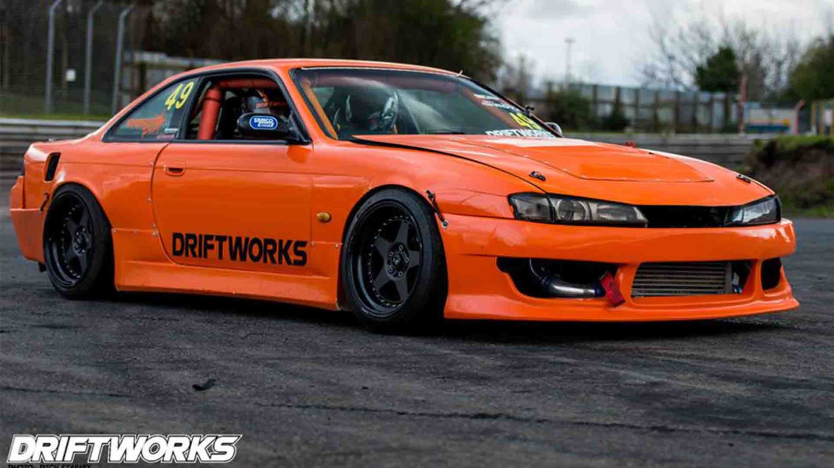 DW-Nissan-S14a-powered-by-a-SR20