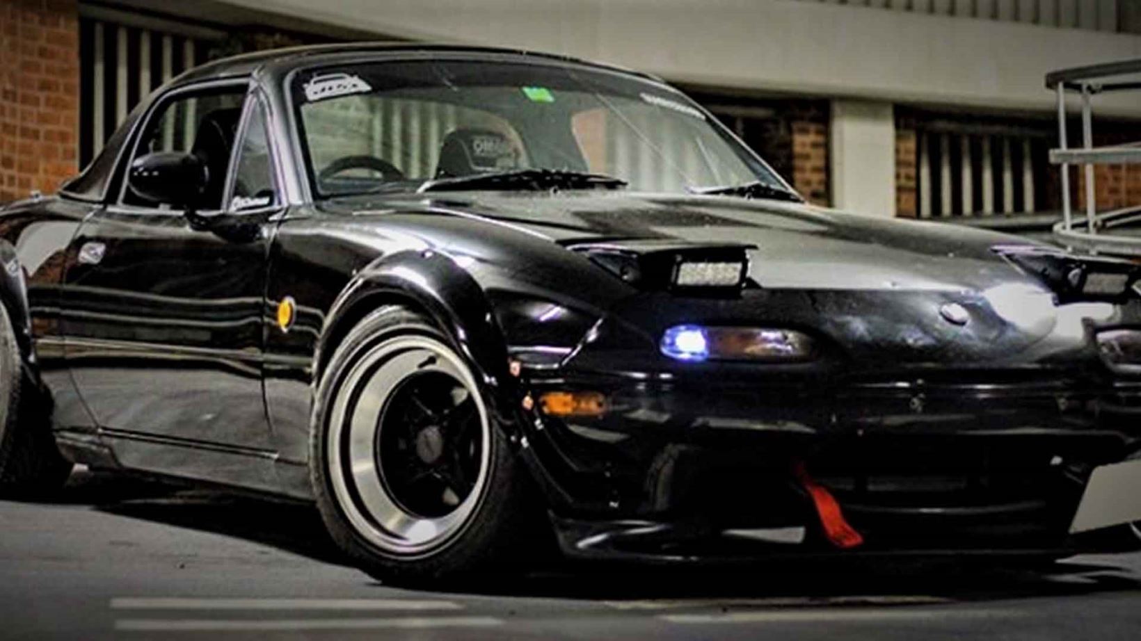 connors-modified-mk1-mazda-mx5-eunos