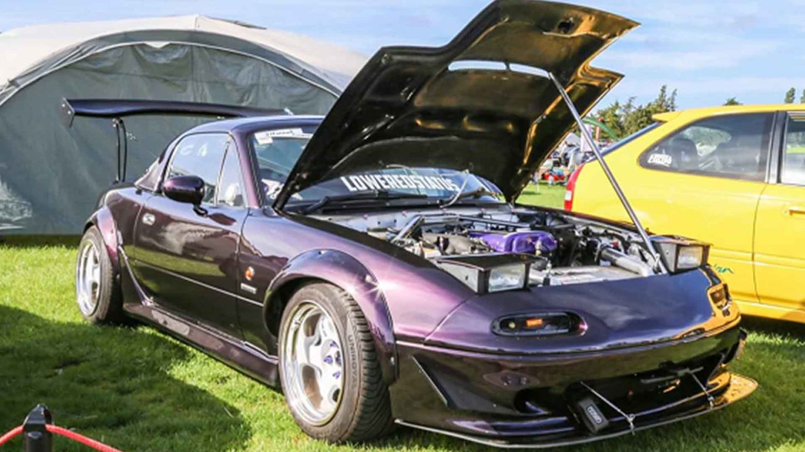 highly-modified-cars-chris-mazda-eunos-roadster