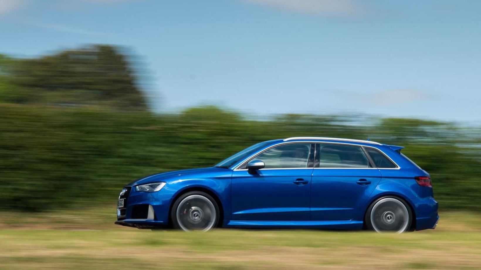 performance-cars-audi-rs3-sportback